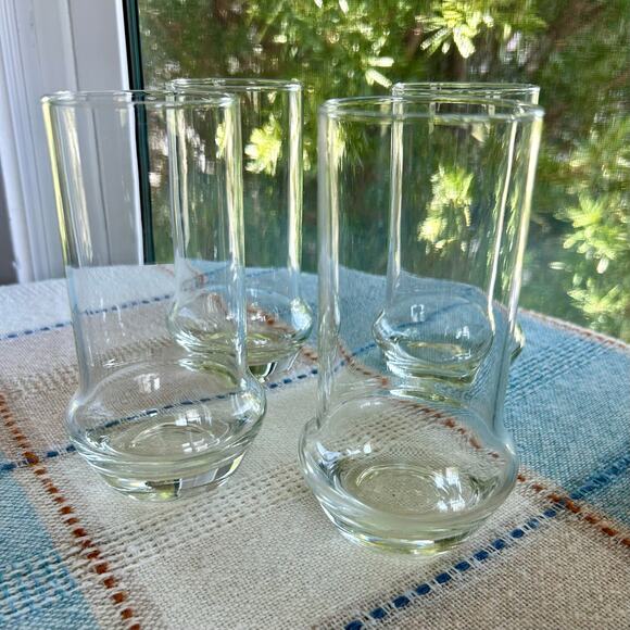 Mid-Century Barware Clear Glass Tumblers with Flared Base – Set of 4 - Picture 3 of 10